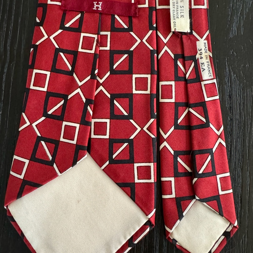 HERMÈS Vintage Silk Tie - Picture 7 of 13